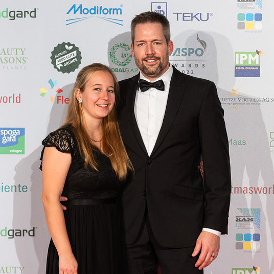 Maria und Stefan von Pasiora nach der Preisverleihung in Berlin bei dem Taspo Award 2022